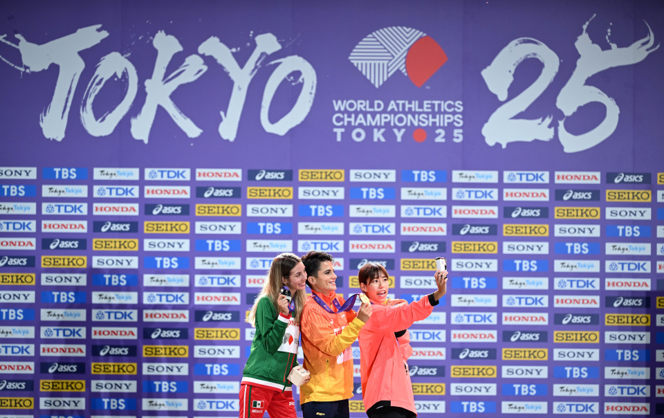 季军日本选, om 季军日本选, om